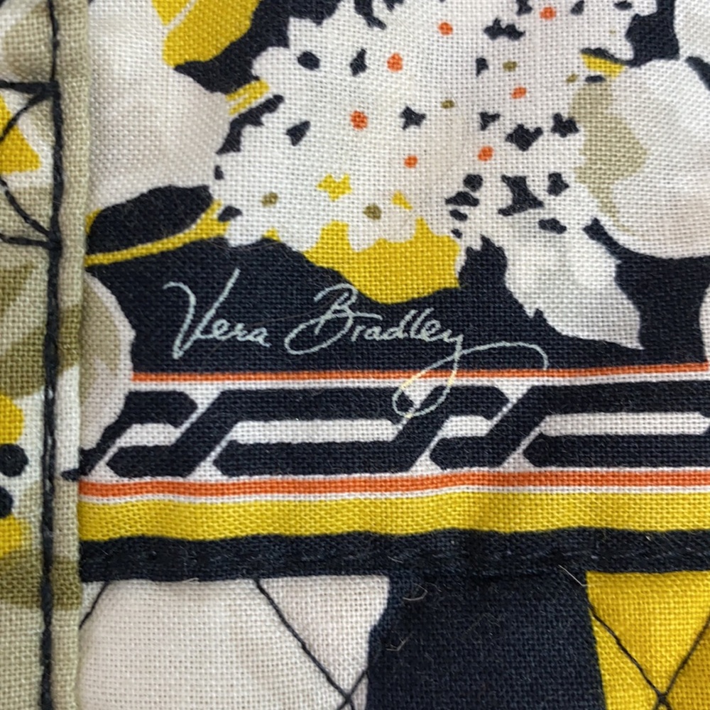 VERA BRADLEY quilted floral fabric small tote bag - Picture 7 of 7